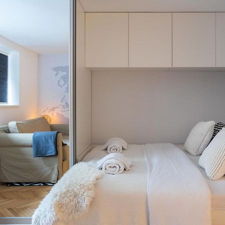 Апартаменти Modern Studio Near British Square Загреб Екстер'єр фото